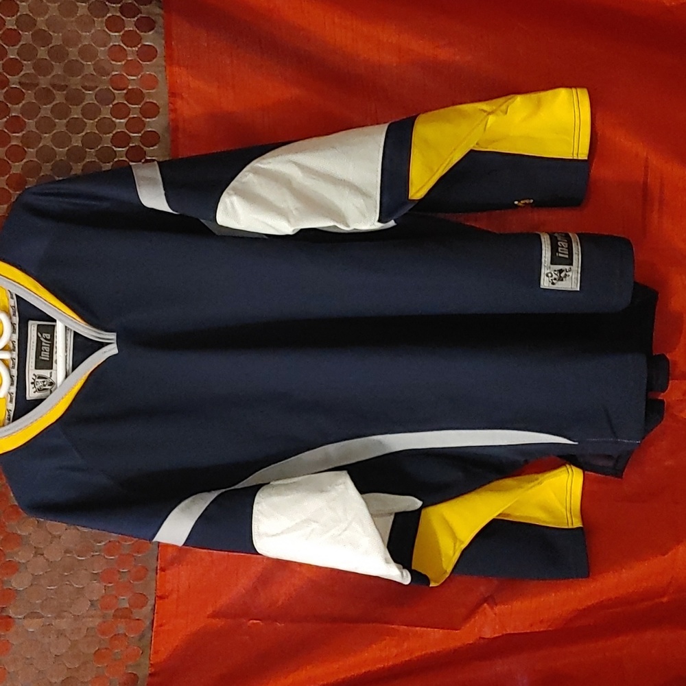 3/$30 Inaria Hockey Jersey